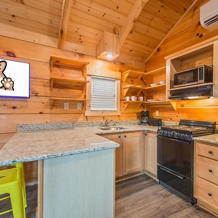 Great Escapes Rv Resort Bryan College Station Экстерьер фото