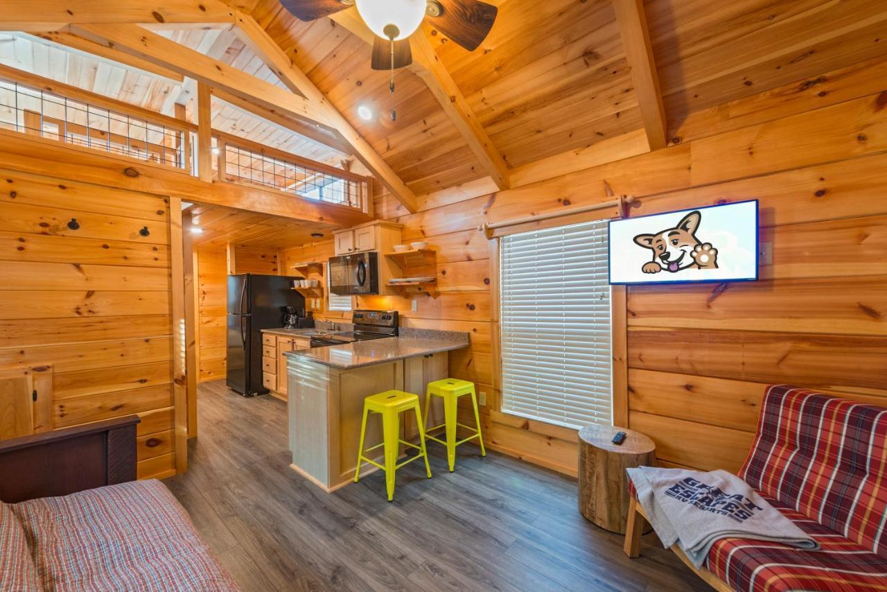 Great Escapes Rv Resort Bryan College Station Экстерьер фото