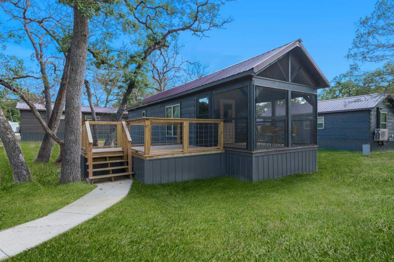 Great Escapes Rv Resort Bryan College Station Экстерьер фото