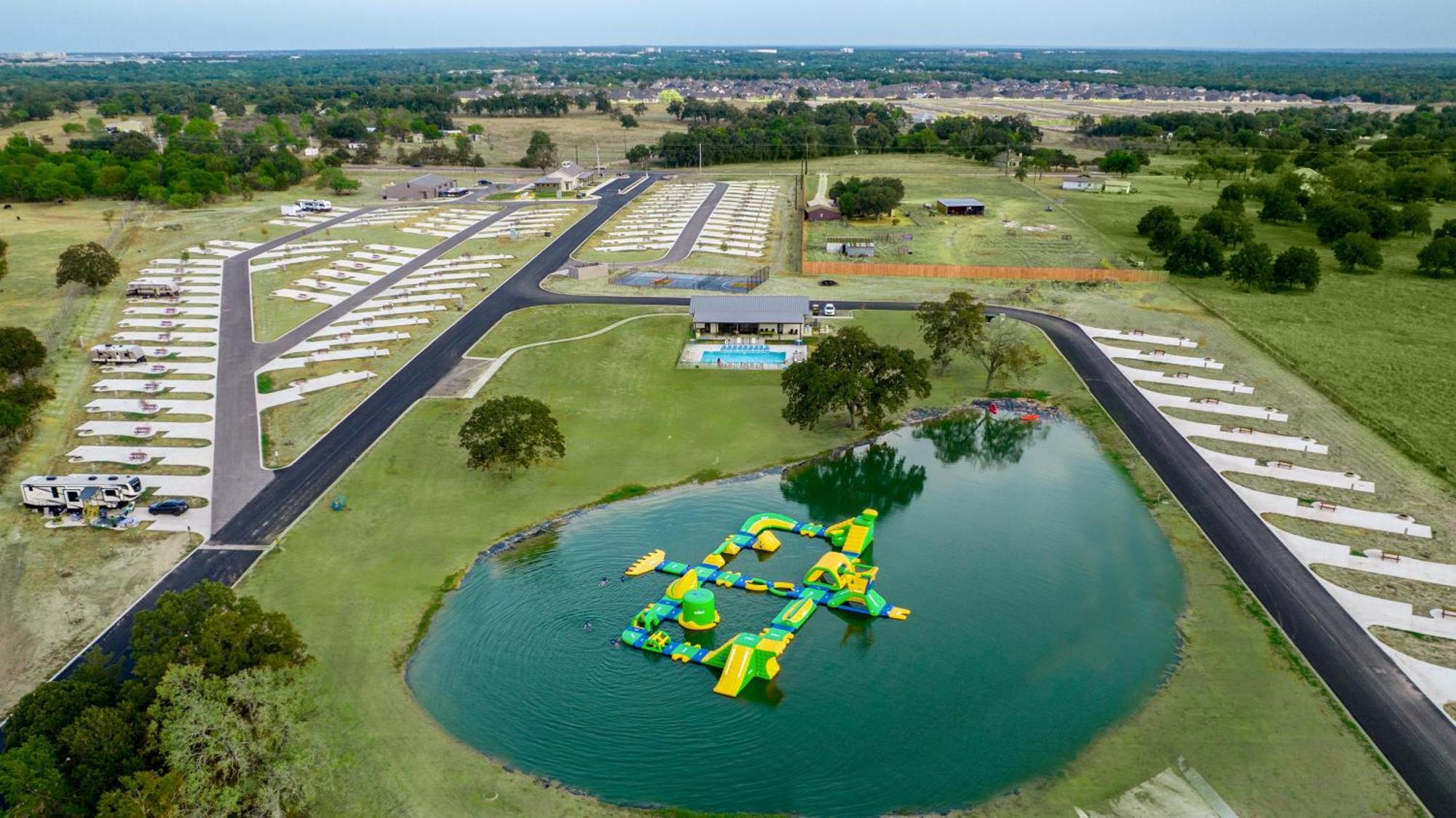 Great Escapes Rv Resort Bryan College Station Экстерьер фото