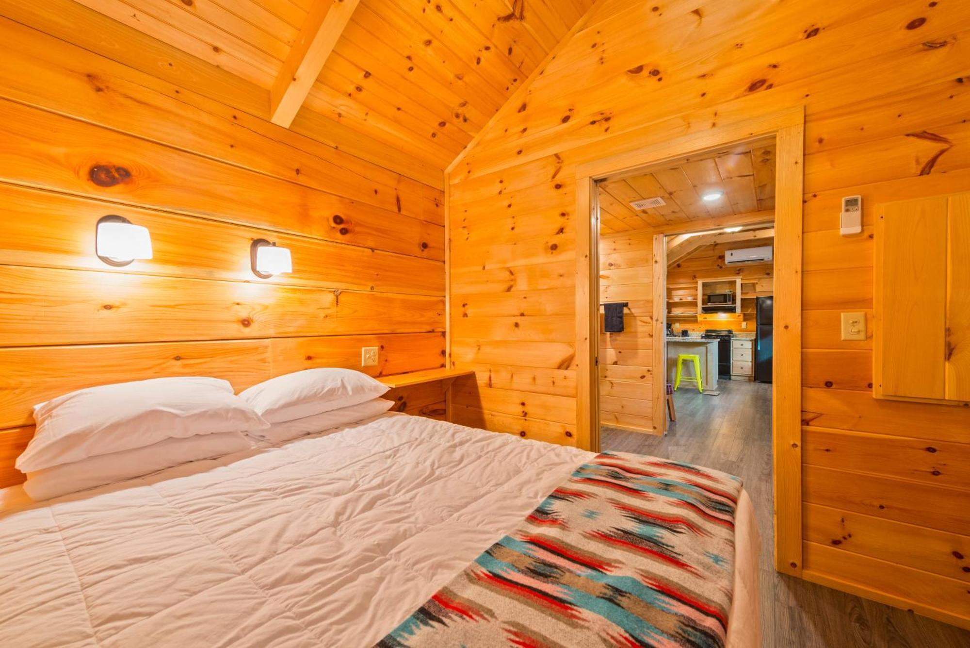 Great Escapes Rv Resort Bryan College Station Экстерьер фото